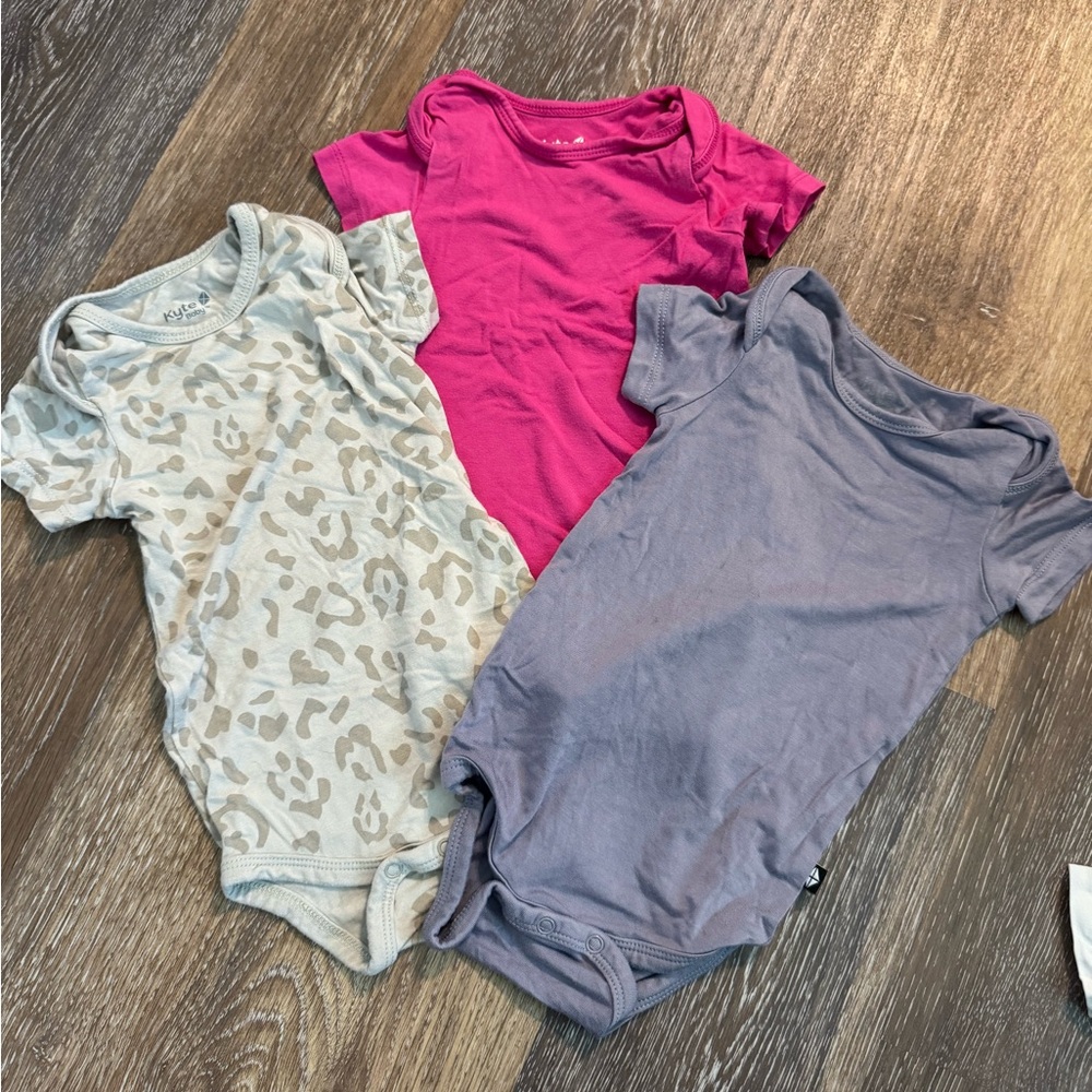 Kyte Baby Bodysuit Lot Size 3-6 Months